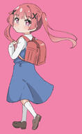 1girl backpack bag blue_dress blush brown_footwear brown_shoes closed_mouth commentary_request dress floating_hair general hair_ornament highres kapuru_0410 loafers long_hair long_sleeves looking_at_viewer looking_to_the_side pink_background purple_eyes randoseru red_hair school_uniform shirt shoes simple_background sleeveless sleeveless_dress socks solo tanemura_koyori twintails violet_eyes walking watashi_ni_tenshi_ga_maiorita! white_shirt white_socks x_hair_ornament かぷる 種村小依ちゃん // 1350x2191 // 745.6KB