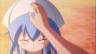 1_female animated animated_gif blue_eyes blue_hair blush crying female gif headpat ika_musume low_resolution lowres matching_haireyes mature patting_head petting reaction_images safe screen_capture screencap shinryaku!_ika_musume shinryaku!_ikamusume smile solo tears tentacle_hair // 480x270 // 990.7KB